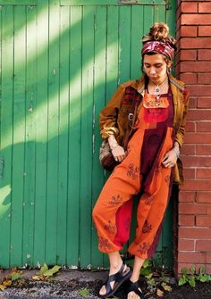 Boho Dungarees, Autumnal Aesthetic, Artsy Clothing, Hippy Style, Hippie Lifestyle, Hippie Aesthetic, Prom Dresses Long Pink, Bohemian Inspiration