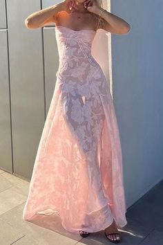 Pink Spaghetti, Lace Prom Dress, Pretty Prom Dresses, Looks Street Style