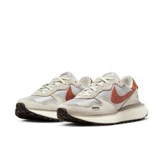 (WMNS) Nike Phoenix Waffle 'Light Bone Rugged Orange' FD2196-001 Nike Trainers, Grey Light, Sneaker Collection, Nike Sneakers, Shoes Nike, Tennis Shoes, Air Max, New Era, Waffles