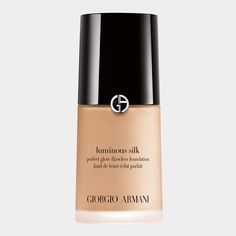 Capture the glow of perfect skin with Luminous Silk Foundation, an oil-free fluid with exclusive Micro-fil technology—its hydrating fluid glides on seamlessly with a silky texture and all-day, buildable coverage Weightless and luminous oil-free fluid Natural finish All-day sheer to moderate coverage For all skin types Size: 1 fl. oz. / 50 ml Armani Luminous Silk Foundation, Armani Luminous Silk, Giorgio Armani Luminous Silk, Ideas De Maquillaje Natural, Giorgio Armani Beauty, Luminous Silk Foundation, Lightweight Foundation, Oil Free Foundation, Silky Skin