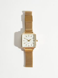 You're just in time to get ahold of this gorgeous watch! With its feminine square shape and luxurious gold color, you'll be checking the time in style. Rich Mom Jewelry, Florida Wardrobe, Collage Cutouts, Graduation Ring, Graduation Rings, Dainty Gold Jewelry, Wedding Branding, Womens Watches Luxury, Classy Jewelry