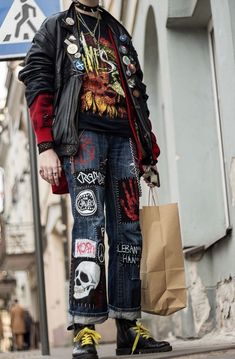 Street Punk Fashion Men, Punk Outfits Men Grunge, 80s Punk Fashion Men, Mens Alt Fashion, Punk Outfits Aesthetic, Punk Fashion Male, Punk Outfits Men, Alternative Fashion Men, Mens Alternative Fashion