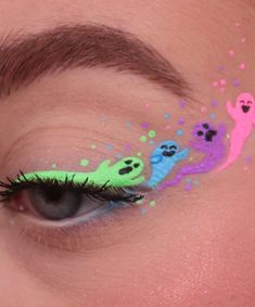 Fruit Makeup Looks, Easy Colorful Makeup, Extreme Make-up, Pelottava Halloween, Disney Pride, Paint Makeup, Vibrant Makeup, Drag Make-up