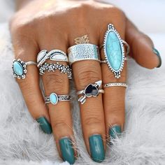 Gift Ideas Luxury, Silver Boho Jewelry, Rings White Gold, Midi Ring Set, Ring Sets Boho, Antique Silver Rings, Custom Wedding Rings, Artisan Rings, Silver Ring Set