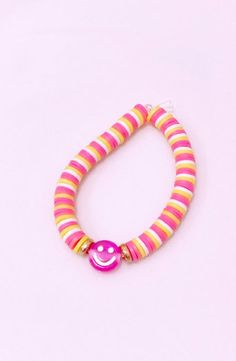 An adorable preppy bracelet for all people who love pink and positive vibes! Pink Clay Bead Bracelet, Bracelets Preppy, Bracelet Preppy, Preppy Bracelets, Clay Bead Bracelet, Preppy Stuff, Preppy Pink, Clay Bead, Pink Clay