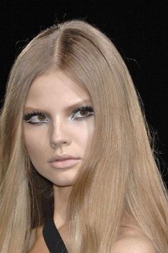 Magdalena Frackowiak, Retro Makeup, Celebrity Plastic Surgery, Celebrities Before And After, Facepaint, Beauty Queen, Dark Blonde