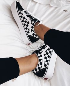 Vans Black And White, Combat Boot, Sporty Girls, Casual Sporty