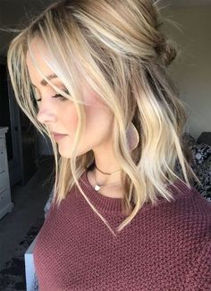 #medium #ombre #hairstyles Blonde Lob Hair, Cute Blonde Hair, Sweet Hairstyles, Beautiful Blonde Hair, Cool Blonde Hair, Dyed Blonde Hair, Lob Hairstyle, Fishtail Braid, Shoulder Length Hair Cuts