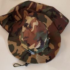 Camouflage Military Bonnie Hat. New Never Used!!!!!! Live Lucky Hats, Bonnie Hat, Adidas Beanie, Fur Trapper Hat, Yankees Cap, Carhartt Beanie, Flag Hat, Outdoor Cap, New Jersey Devils