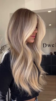 Bright Blonde Hair, Rambut Brunette, Summer Blonde Hair, Light Blonde Hair, Balayage Blonde, Blonde Hair Inspiration, Balayage Hair Blonde, Blonde Hair Looks, Blonde Hair With Highlights