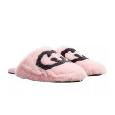 Gucci Interlocking Gg Faux-Fur Glam Slippers Rose-Black Sandals Size 37.5 Brand New With Original Box. Description: -Article No. 719847 Aaaul 8440 Interlocking G Faux-Fur Slippers From Gucci Featuring Wild Rose/Black, Faux-Fur Design Signature Interlocking G Logo Branded Insole, Satin Lining Round Toe Flat Sole Slip-On Style. Composition: Upper Material: Textile Lining: Leather 100%, Satin 100% Sole: Leather 100% Flat :10mm Heel -Color: Rose/Black -Size: 37.5 Made In Italy Fur Design, Gucci Pink, Shoes Gucci, G Logo, Faux Fur Slippers, Fur Slippers, Rose Black, Wild Rose, Shoes Baby