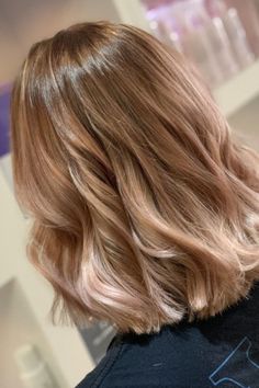 Strawberry Blonde Hair Ideas, Strawberry Blonde Bob, Strawberry Blonde Ombre, Red And Blonde, Light Strawberry Blonde, Strawberry Blonde Highlights, Summer Hair Trends, Blonde Hair Ideas