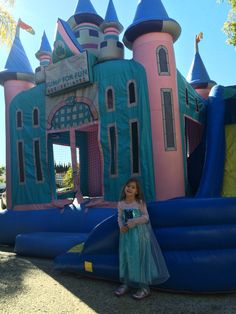 Frozen Bounce House, Bouncy Castle Birthday Party, Castle Bounce House, Baby Doll Furniture, Tractor Coloring Pages, Party City Balloons, Spiderman Invitation, House Castle, Little Mermaid Dresses