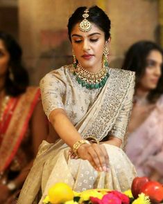 Jayanti Reddy, White Lehenga, Outfits Indian, Lehnga Dress, Sari Dress, Half Saree Designs, Indian Bridal Dress, Indian Bridal Fashion