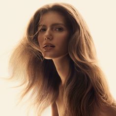 Zara Hair Undone: A Guide to Summer Tresses Hair Test, Vogue Editorial, Hair Color Auburn, Blonde Hair Inspiration, Auburn Hair, Hair Collection, Red Hair Color, Beauty Sale, Beauty Editorial