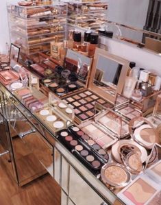 Ruang Make Up Mewah, Lemari Make Up, Mek Up, Makeup Vanities