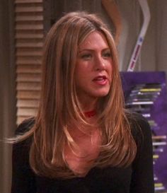 Jennifer Aniston Hair 90s Layers, Rachel Green Blowout, Rachel Green Hair Layers, Jennifer Aniston 90s Hair, Rachel Green Haircut Layers, Rachel Green Hair, Rachel Hair, Jennifer Aniston Hair, Jenifer Aniston