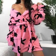 Amanda Clark, Mode Chanel, Cute Sleepwear, Cute Lazy Outfits, 2000s Fashion Outfits, Playboy Bunny, Cute Comfy Outfits, 2000s Fashion, Swag Outfits