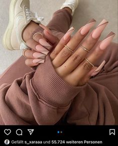 Neutral Nail Designs Coffin, Long Neutral Acrylic Nails, Long Neutral Nails, Minimalist Nails Square, Fall Baddie Nails, Nude Baddie Nails, Nail Deaigns, Ongles Beiges, Beige Nails Design