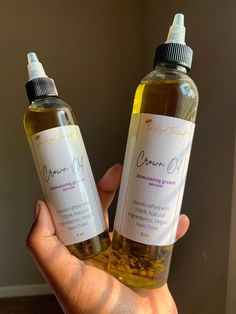 Crown Oil is a 100% natural unique blend of oils that promote hair growth and a healthy scalp. This oil mix includes neem oil which is rich in fatty acids and has anti-fungal properties. This makes it helpful in treating scalp conditions like dandruff and psoriasis. Rosemary essential oil stimulates your scalp improving cell generation, which means longer thicker hair! This oil also seals in moisture providing relief from dry itchy scalp. Has a unique scent earthy, herbal, woody slightly floral! Hair Growth Oil Recipe, Hair Repair Treatments, Dry Itchy Scalp, 4c Hair Care, Extreme Hair Growth, Hair Growth Serum, Scalp Oil, Growth Oil, Grow Hair Faster