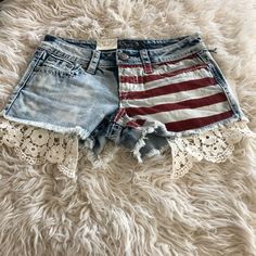 Western Closet, All Over Color, Size 28 Jeans, Funny Things, Right Side, Floral Lace, American Flag, Art Inspo, Jean Shorts