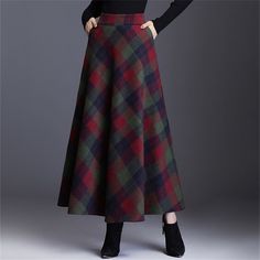 Long Skirt Fall, Long Skirt Winter, Midi Skirt Winter, Long Plaid Skirt, Green Grid, Plaid Wool Skirt, Midi Skirt Pattern, Pleated Long Skirt, Long Skirts For Women