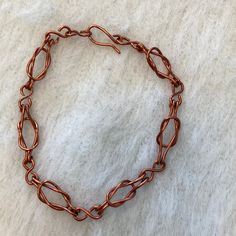 Hand Crafted Copper Bracelet. Chain Hand Made With Non Tarnishing Copper Wire. 8 Inch Band. Hammered Wire Jewelry, Copper Wire Bracelet, Chain Ideas, Band Bracelets, Fluorite Bracelet, Chainmail Bracelet, Lovers Bracelet, Copper Wire Jewelry, Open Cuff Bracelet