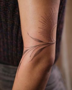 100+ Best Tattoo Designs and Symbols for Men & Women 2023!! Sun Vine Tattoo, Feminine Back Of Arm Tattoo, One Sleeve Tattoo Women, Ethereal Sleeve Tattoo, Sun Tattoo Arm, Ornamental Sleeve, Fine Tattoo, Brown Tattoo Ink, Rocket Tattoo