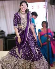 भारतीय दुल्हन संबंधी, डिजाइनर कपड़े, Purple Lehenga, Bridal Lehenga Collection, Designer Bridal Lehenga