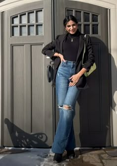 Cute Minimalistic Outfits, Pose In Blazer For Women, Winter Wear With Kurti, Winter Outfit For College Girl, Style Kurti In Winter, Pose For Western Outfit, Kurti Winter Outfit, Causal Outfits For Women Indian, Western Outfit Poses Ideas