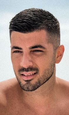 Men's Short Hairstyles For Thick Hair, Faded Haircut For Men Short Hair, Faded Short Hair Men, Men’s Fade Haircut Short, White Men Haircut Fade, Small Haircut For Men Without Beard, Men’s Haircut Low Maintenance, Short Men’s Hair Cuts, Gentleman Haircut Classic Short