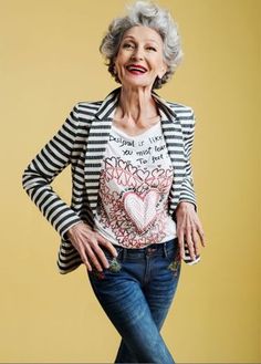 How to be a fashionista in your sixities Alicia Borras, Fashion Over 50 Women, High Fashion Casual, Mode Ab 50, Cute Summer Outfit, Gamine Style, Magazine Vogue, Advanced Style, Ageless Style