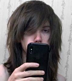 Scene Mullet Long Hair, 2000s Emo Boy Hair, Emo Boys With Long Hair, Emo Punk Hair, Masc Scene Hair, 2000s Emo Haircut, Emo Hair Reference, Kasey Aesthetic, Emo Hair Guys