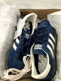 idk again cz last one blew up Gazzeleadidas Outfit, Spezial Adidas Shoes, Blue Spezials, Spezials Adidas, Adidas Shoes Blue, Adidas Spezial Navy, Adidas Spezial Blue, Adidas Spezial Outfit, Adidas Spezials