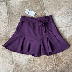 Zara Tennis Skort Skirt With Shorts From Zara. Never Worn. Cheap Green Pleated Skirt Skort, Cheap Pink Pleated Skort, Cheap Pleated Pink Skort, Skirt With Shorts, Tennis Skort, Zara Skirts, Zara Dresses, Zara Women, Color Purple