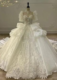 WWWOOOOWW 16th Dress, Dresses Extravagant, Detailed Clothing, Pretty Quinceanera Dresses, Quince Ideas, Custom Gown, Princess Ball Gowns, Dream Wedding Ideas Dresses, Princess Dresses