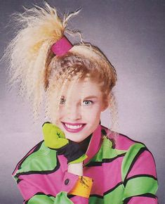 1988 Fashion, 80 S Hairstyles, 1980s Makeup And Hair, 80s Hair Styles, Just Seventeen