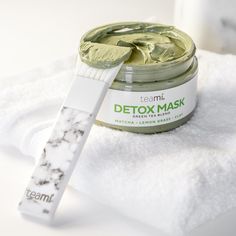 https://media.giphy.com/media/H6KNlVGsiZZc8dNhTE/giphy.gif Mask Applicator, Green Tea Detox, Turmeric Face Mask, Butterfly Mask, Beauty Mask, Lemon Tea, Body Detox, Skin Care Mask