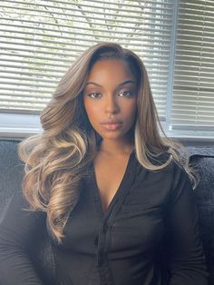 Natural Lace Front Wigs Black Women, Sensationnel Zelena Wig, Sensational Wigs, Summer Sew In Hairstyles, Black Women Wig Hairstyles, Blonde Curly Wig Black Women, No Baby Hair Wig, Blonde Hair For Dark Skin Tone, Black People With Blonde Hair