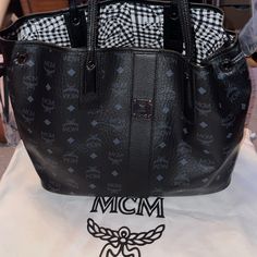 Mcm Brand New Tote Bag W 18” X H 11” Hardware Still Have Plastics On It. Black Mcm Bag, Mcm Brand, Mcm Tote Bag, Black Bag Outfit, Tote Bag Outfit, Reversible Tote Bag, Mcm Bags, Reversible Tote, White Tote