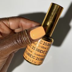 Mandarin Glow #2538 Orange Dnd Gel Polish, Solid Color Square Nails, Light Orange Nails, Orange Gel Nails, Pedi Colors, Dnd Gel Nail Polish, Gel Manicure Colors, Gel Colors, Dnd Gel Polish