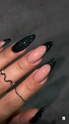 Black Nails Ideas Almond Shape, First Time Acrylic Nails Ideas, Grown Up Nails, Nails With Black Outfit, Classy Black Nails Almond, Engagement Nails Black, Grad Nails Black, Sparkly Black Nails Acrylic, Dark Nail Aesthetic