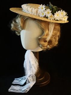 Handmade Lace Ruffle Flower Decorated Straw Hat Vintage Quiencera Dresses With Hat, Luxury Victorian Brimmed Hat, Luxury Vintage High Crown Hat, Victorian Hats For Women, Victorian Hats Women Vintage, Vintage Hats Church, 18th Century Hats Women, Vintage Quiencera Hats, Luxury Vintage Handmade Hats