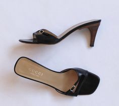 Pretty Heels, Dr Shoes, Gucci Heels, Vintage Heels, Fancy Shoes, Girly Shoes, Shoe Inspo, Aesthetic Shoes, Swag Shoes