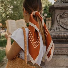 An elegant detail with a clean, modern design, the Lily Silk Scarf is made from 100% silk by master weavers in Como, Italy. Use it as a casual neck tie, a finishing touch in your hair, or to add some distinction to your favorite tote or handbag. Questa pagina è in Inglese Traduci in Italiano Afrikaans Albanese Amarico Arabo Armeno Azero Bengalese Birmano Bulgaro Catalano Ceco Cinese (semplificato) Cinese (tradizionale) Coreano Creolo haitiano Croato Curdo (kurmanji) Danese Ebraico Estone Finland Silk Scarf In Hair, Scarf In Hair, Hair Silk Scarf, Lily Silk, Como Italy, Japanese Silk, Summer Scarves, Mom Style, Scarf Hairstyles