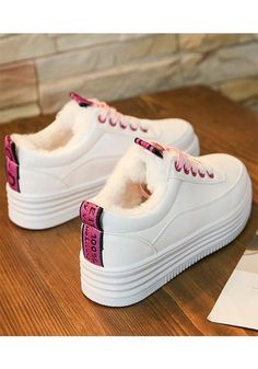 Pink Round Toe Flat Patchwork Casual Shoes Sneaker Outfits, Millenial Fashion, Bloomingdales Fashion, Seapunk Fashion, Sheer Fashion, Pink Round, Preakness, Eclectic Fashion