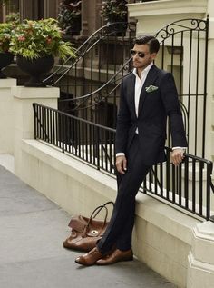 Men’s Rehearsal Dinner Outfit Guest, A Man In A Suit, Style College, Suit Combinations, Man In A Suit, Divine Masculine, Fashionable Men, Top Street Style, Elegant Outfits