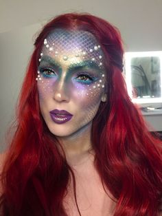 15 Ideas para maquillarte como sirena en Halloween | Tú en línea Karneval Kostum, Mermaid Costume Diy, Halloweenský Makeup, Halloween Make-up Looks, Mermaid Parade, Mermaid Halloween, Diy Kostüm, Hallowen Costume