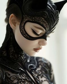 Catwoman Comic, Hood Girls, Glamour Art, Dark Evil, Cat Cosplay, Woman Costume, Tattoed Women, Cat Women, Fantasy Outfits