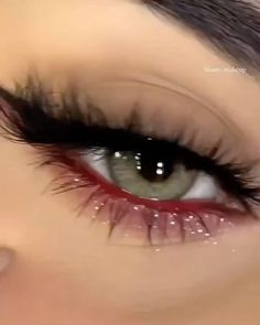 Mackup Ideas For Prom, Makeup For Competition, How To Do Red Eyeshadow, Makeup For Burgundy Dress Wedding, Lipstick With Burgundy Dress, Makeup With Red Eyeshadow, Halloween Makeup Red Eyes, Red Xv Makeup, Red Makeup Ideas Eyeshadows